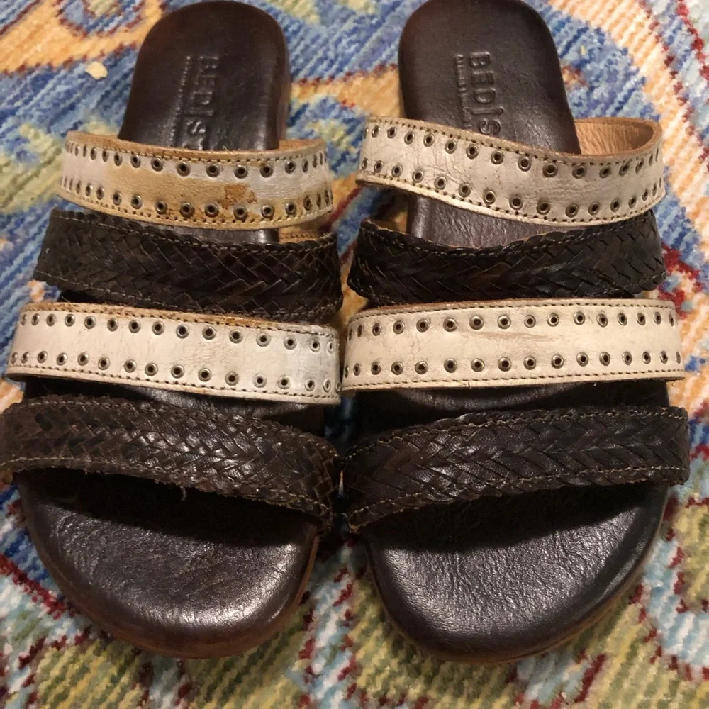 Bedstu Women’s Henna Teak Rustic Nectar Leather Grommet Detail Flat Sandals - Picture 2 of 3